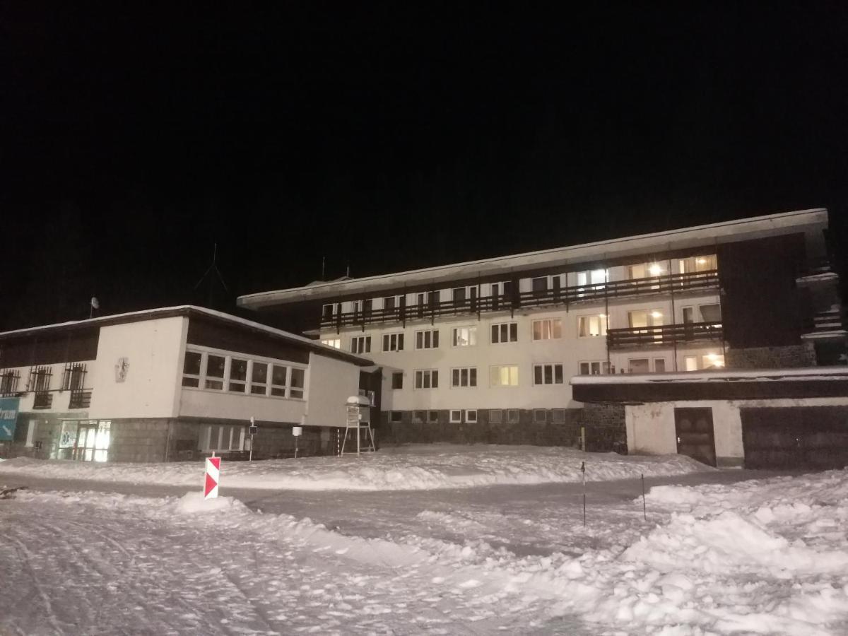 Chata - Dom Horskej Sluzby Jasna Demanovska Dolina Luaran gambar