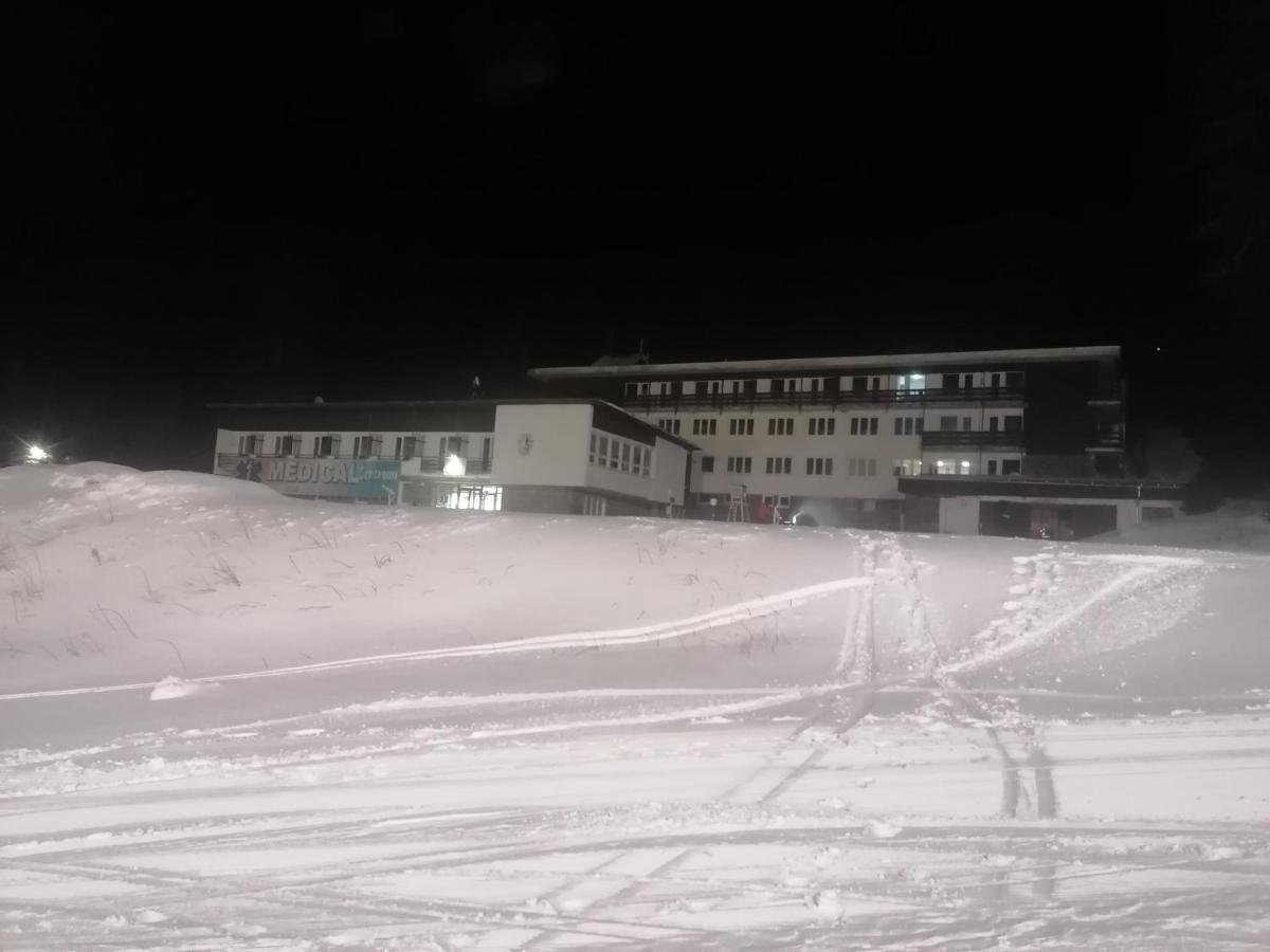 Chata - Dom Horskej Sluzby Jasna Demanovska Dolina Luaran gambar